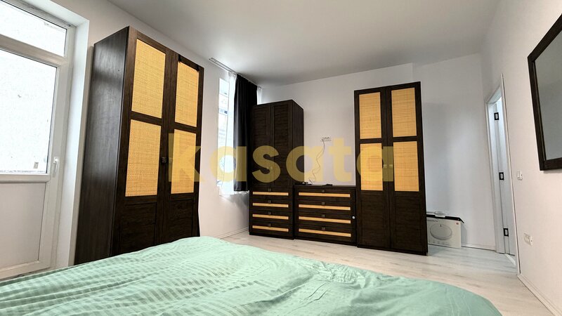 Lipscani, 2 camere, etaj 1, 43 mp, renovat, mobilat si utilat
